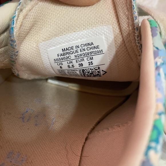 Converse Shoes - Picture 7 of 7